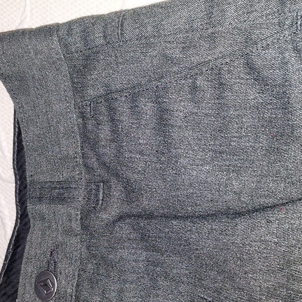 Volcom Boys Shorts - Picture 2 of 7